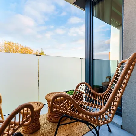 Loft House By Perlowa Przystan Rent شقة كولوبرزيغ