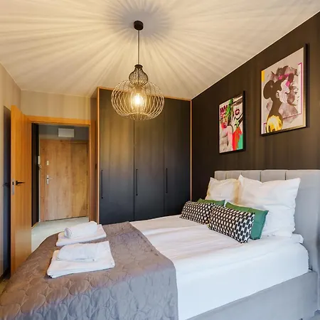 Loft House By Perlowa Przystan Rent كولوبرزيغ