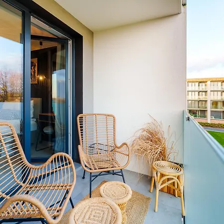 Loft House By Perlowa Przystan Rent شقة كولوبرزيغ